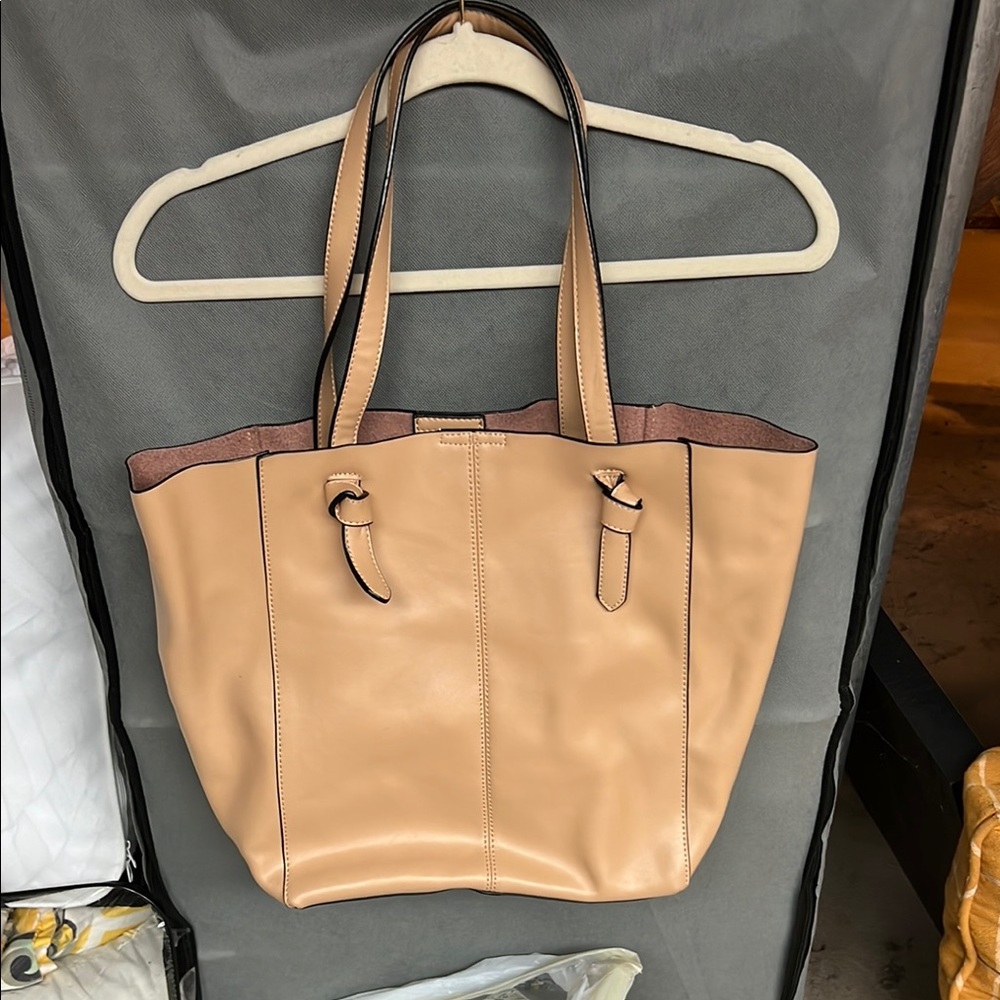 JC Jagger Tan Leather Tote Bag. Used only a handful of times